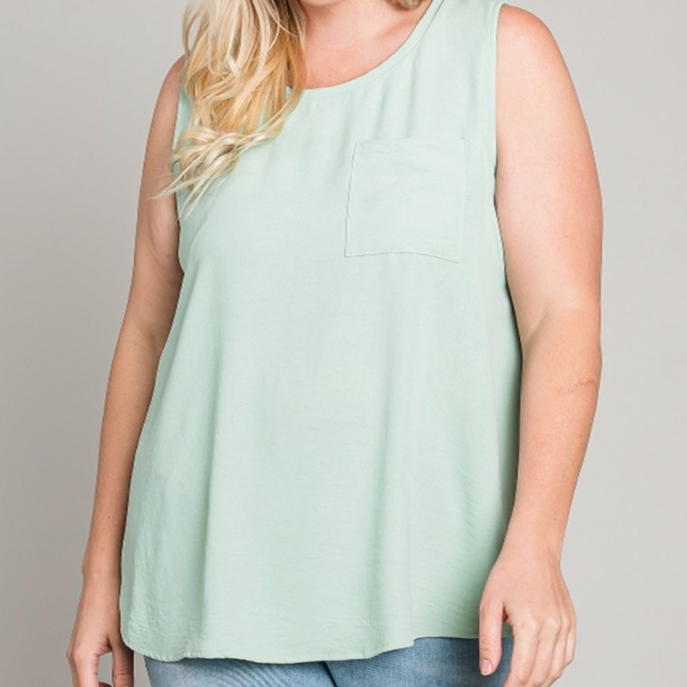 Sleeveless Front Pocket Tank